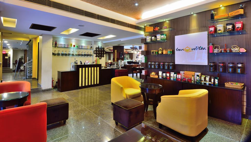 Crossroads Hotel คูร์เคาน์ ภายนอก รูปภาพ